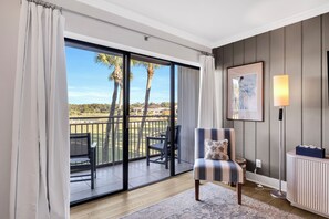 TV - 439 Plantation Club Villas | Fairway Views &amp; 5 Min Walk to Beach (Hilton Head Island)