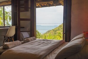 3 chambres, fer et planche Ă  repasser, accĂšs Internet