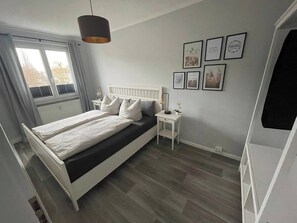 Apartment, 2 Schlafzimmer, Raucher, Balkon | 2 Schlafzimmer