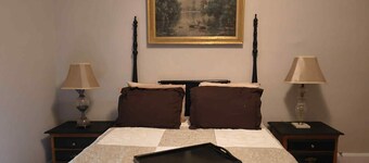 Charming Loft in Historic Antebellum Mansion - Selma, AL