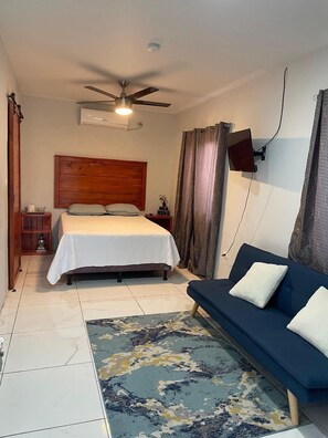 1 bedroom, WiFi, bed sheets
