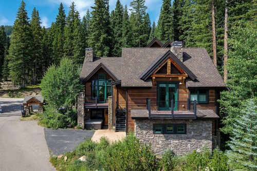 Corridor Way Chalet | Ski In Ski Out | Bridger's Cache | Winter Park Resort