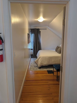 3 bedrooms, iron/ironing board, WiFi
