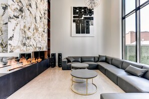 Appartement Penthouse présidentiel, vue sur la ville | Aire de séjour