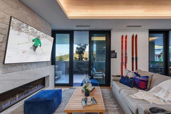 TV, fireplace, offices