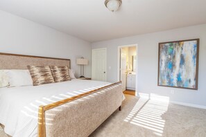 5 bedrooms, free WiFi, bed sheets