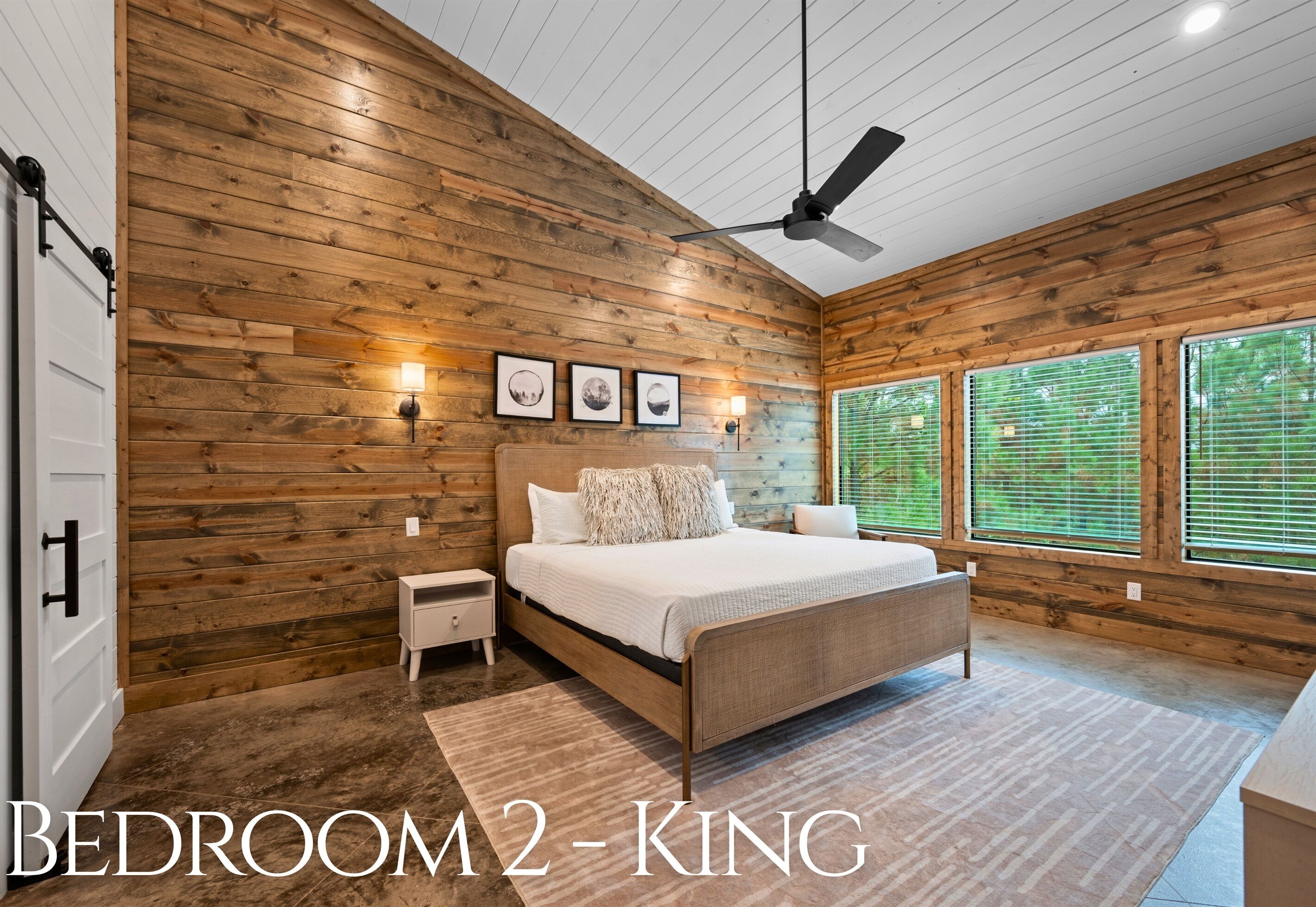 3 camere, una scrivania, ferro/asse da stiro, culla da viaggio