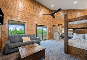 3 bedrooms, desk, iron/ironing board, travel cot - 2 King Suites | Cornhole | Fire Pit | Hot Tub (Broken Bow)