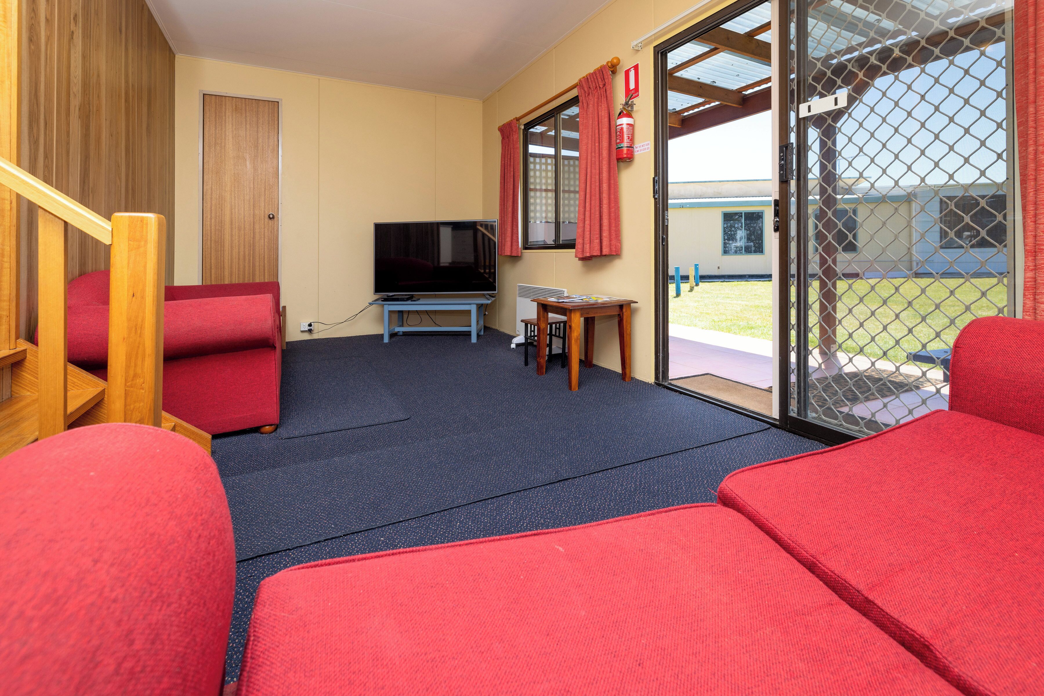 Classic Cabin, River View | Living area | 32-inch LCD TV with cable channels