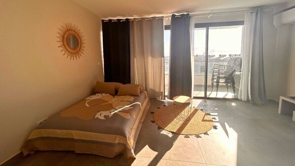 1 bedroom, iron/ironing board, free WiFi, bed sheets