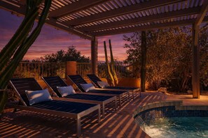 Terrace/patio - Twin Palms - Pool Heat Available- 31+ day stays! (Scottsdale)
