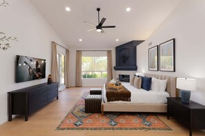 5 bedrooms, desk, iron/ironing board, travel cot - Twin Palms - Pool Heat Available- 31+ day stays! (Scottsdale)