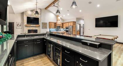 NEW Barndominium with INDOOR Pickleball Court in Balsam Lake