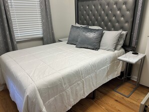 熨斗/熨衣板、WiFi、床单