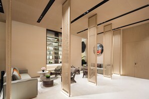 Sala de estar en el lobby