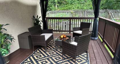 Modern, fully equipped studio with separate sleeping area in Fayetteville.