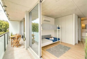 2 bedrooms, iron/ironing board, travel cot, free WiFi