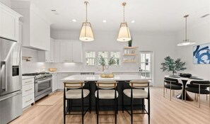 ميكروويف، فرن، موقد طهي مسطح، غسالة أطباق