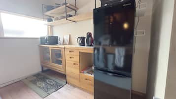 Apartment, 3 Bedrooms, Non Smoking | Private kitchen