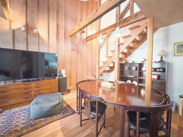 Apartament, 3 dormitoris, no fumadors | Zona de menjador de l'habitació