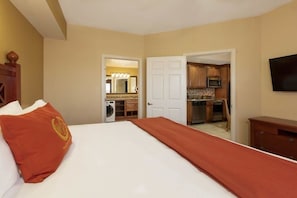 Iron/ironing board, internet, bed sheets