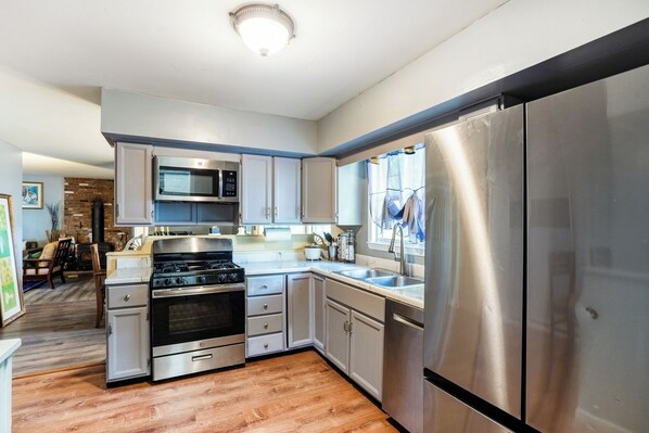Fridge, microwave, coffee/tea maker, toaster