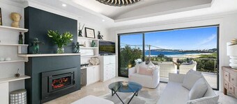 Stunning beach house overlooking North Curl Curl beach