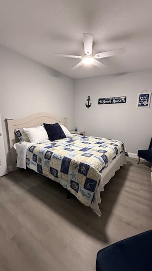 Casa, 2 habitaciones, patio, vista al jardín | Tabla de planchar con plancha y wifi gratis