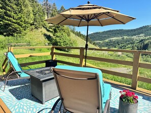 Terrace/patio - Mountain Home near Yellowstone National Park (Livingston)