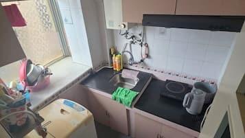 Microwave, stovetop