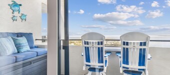 Stunning Condo with Private Terrace 