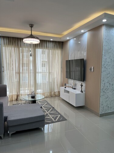 Modern apartment only 5 minutes from the airport and 10 from the beach