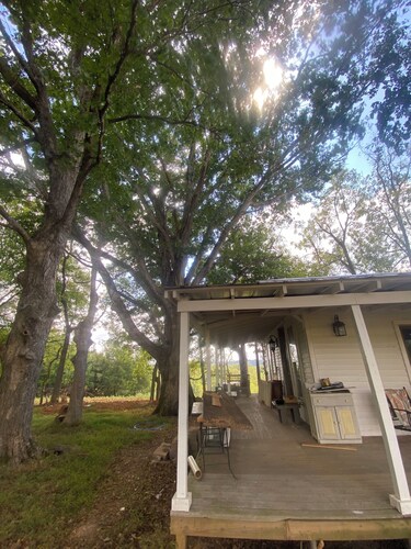 House in the Country on a farm charm, peace, wildlife & tranquility