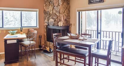 Red River Den (at Lifts West)