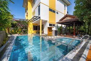 Fachada da propriedade