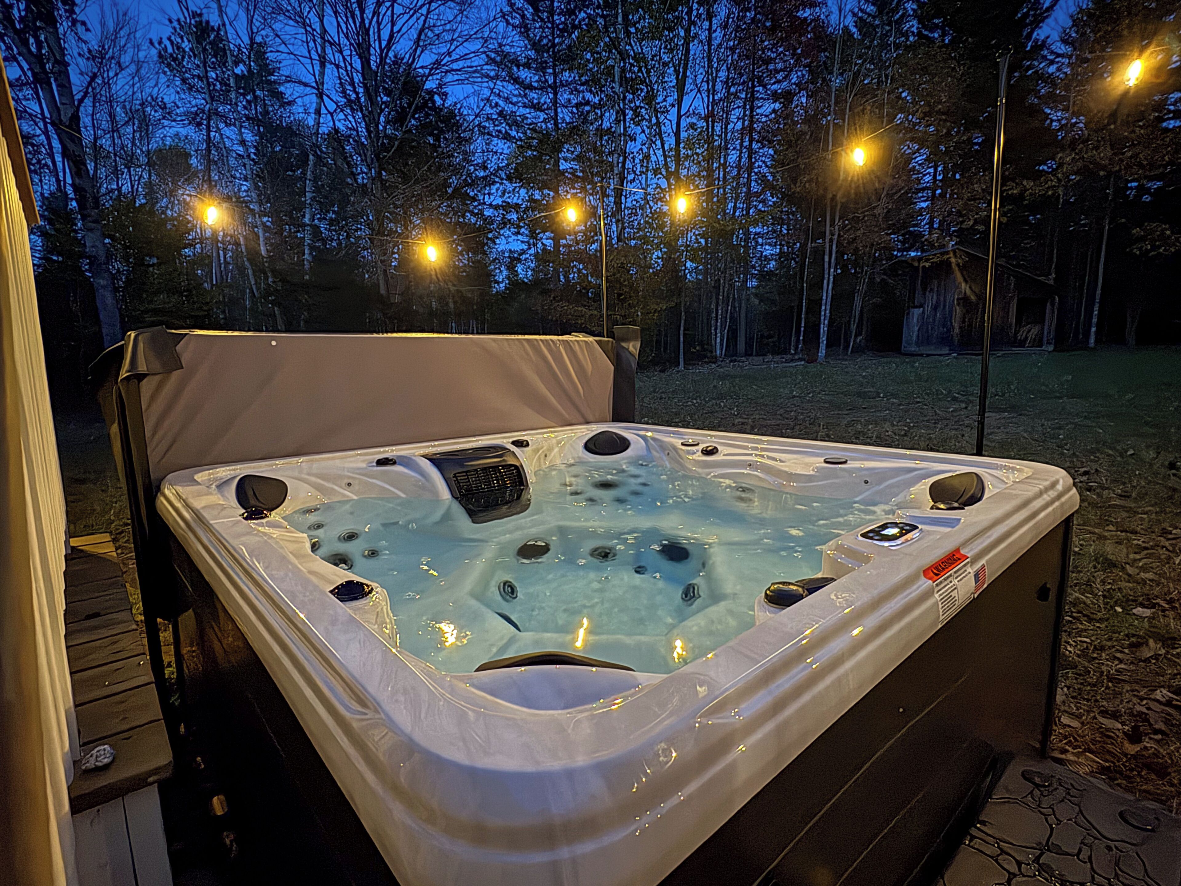 Tina de hidromasaje al aire libre