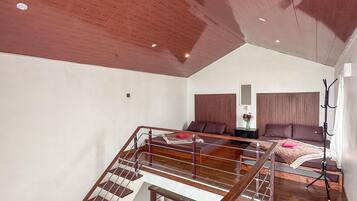 Family Villa, Balcony, Garden View | Desk, iron/ironing board, free WiFi