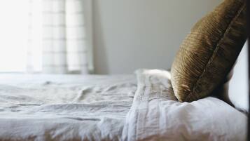 2 bedrooms, WiFi, bed sheets