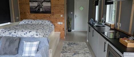 1 غرفة نوم وملاءات أسرّة