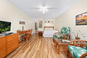 Ferros/tábuas de passar roupa, Wi-Fi de cortesia, roupa de cama