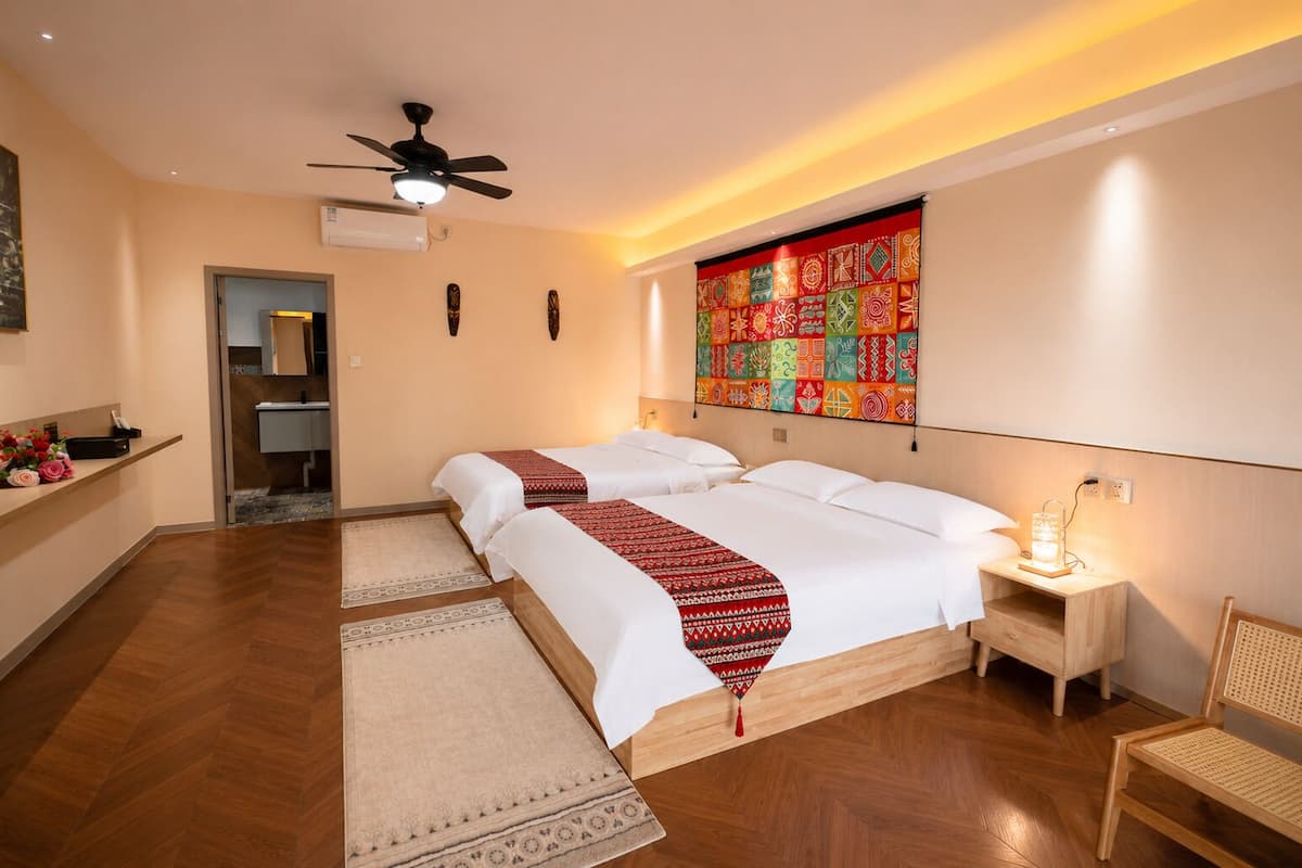 Standard Twin Room