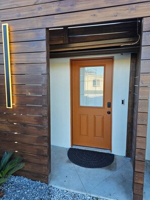 Exterior detail - Charming home @wp. Patio +Gazebo. close to highwys (Winter Park)
