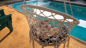 Una piscina cubierta