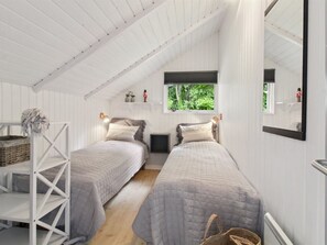 4 bedrooms, internet