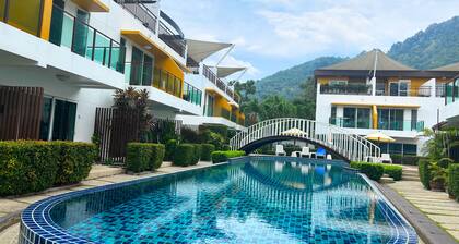 3BR Villa Rooftop Pool Gym Near BeachV28