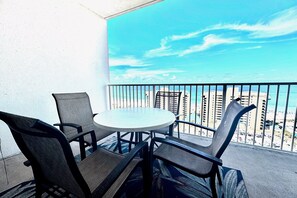 Outdoor dining - 14th-floor condo w/private balcony, water views, outdoor pool, hot tub, gym (Panama City Beach)