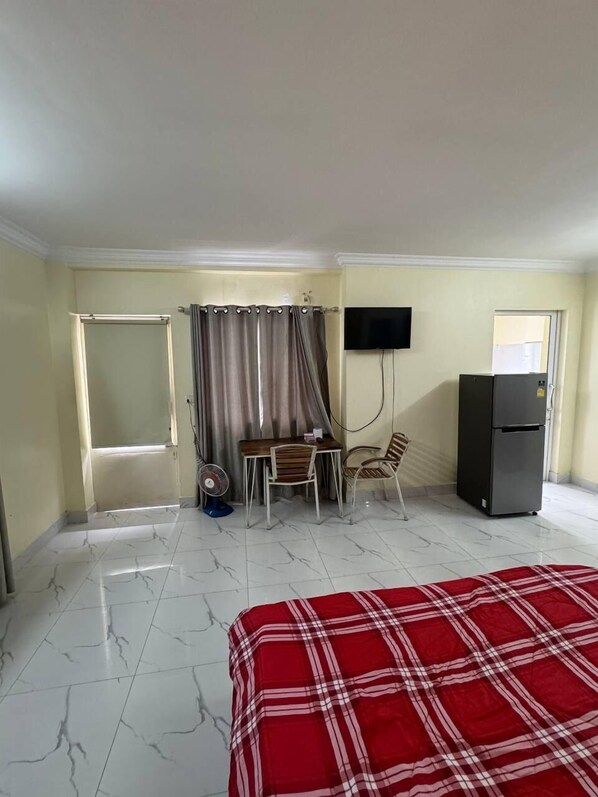 Basic-lejlighed - balkon - byudsigt | Gratis Wi-Fi