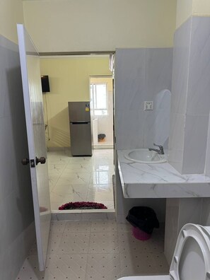 Appartement, balcon, vue ville | Salle de bain