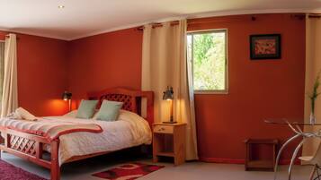 Comfort-huone, näköala pihalle | Ilmainen Wi-Fi