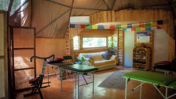 Massages sportifs, 1 salle de soins, massages